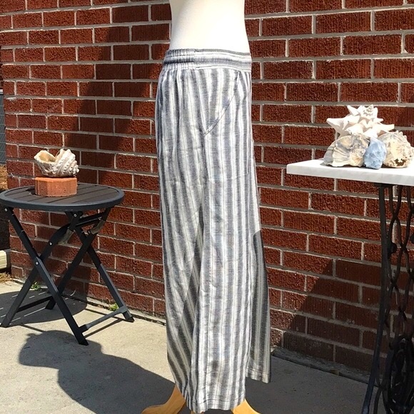 Max Studio Cropped Beach Pant - Picture 3 of 8